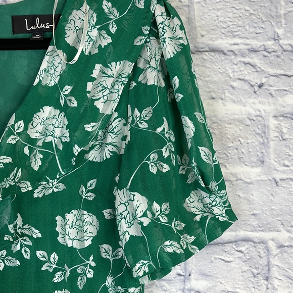Lulus Ximena Green Floral Print Ruffled Short Sleeve Mini Dress size M - Picture 8 of 11